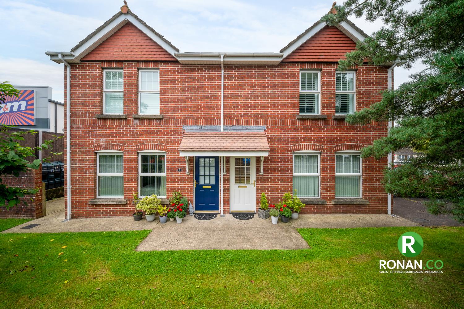2 Abercorn Cottages, Main Street, Strabane, BT82 8FB