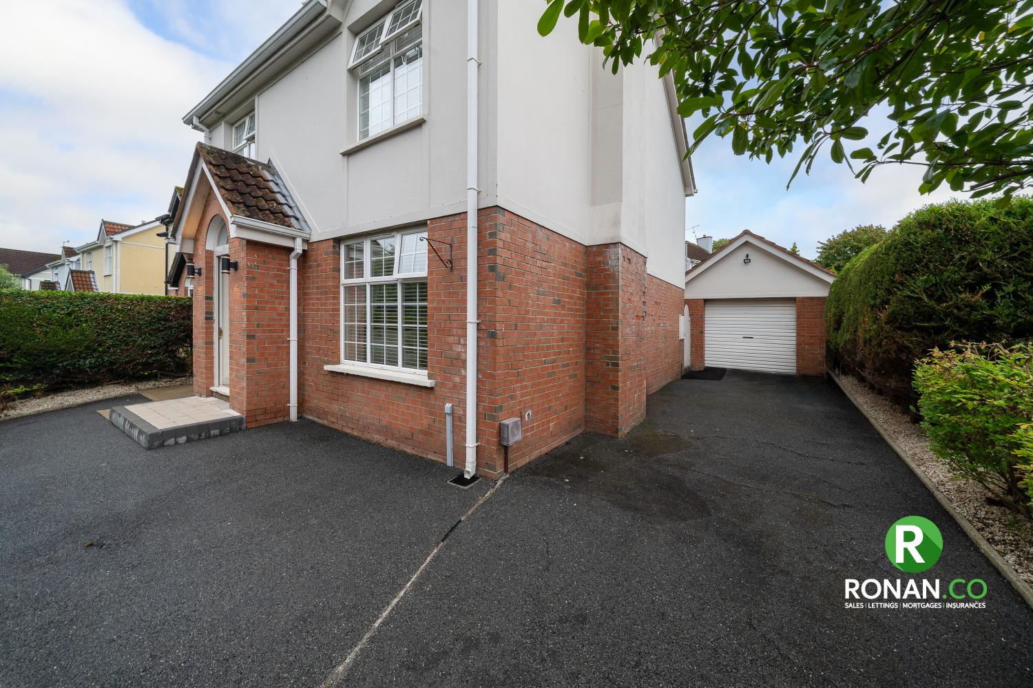 28 Tulacorr Gardens, Strabane, BT82 8RB