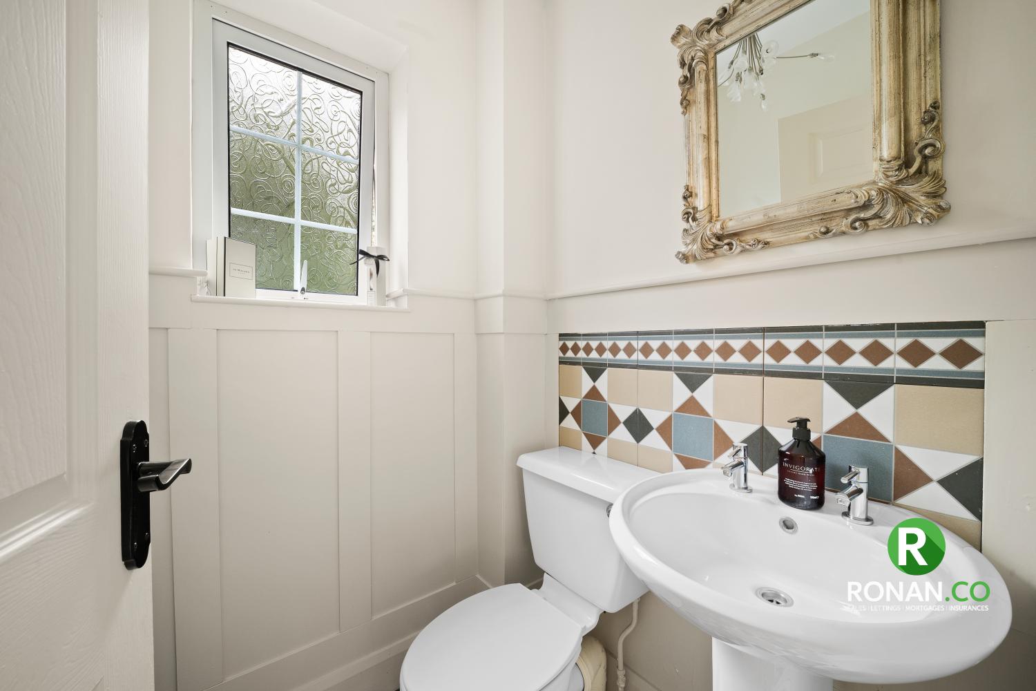 28 Tulacorr Gardens, Strabane, BT82 8RB